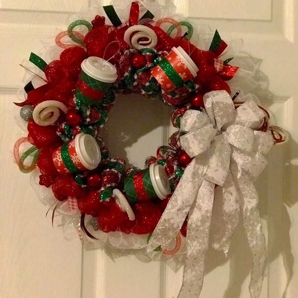 Hot Cocoa ornament wreath!